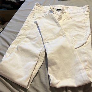 white skinny jeans